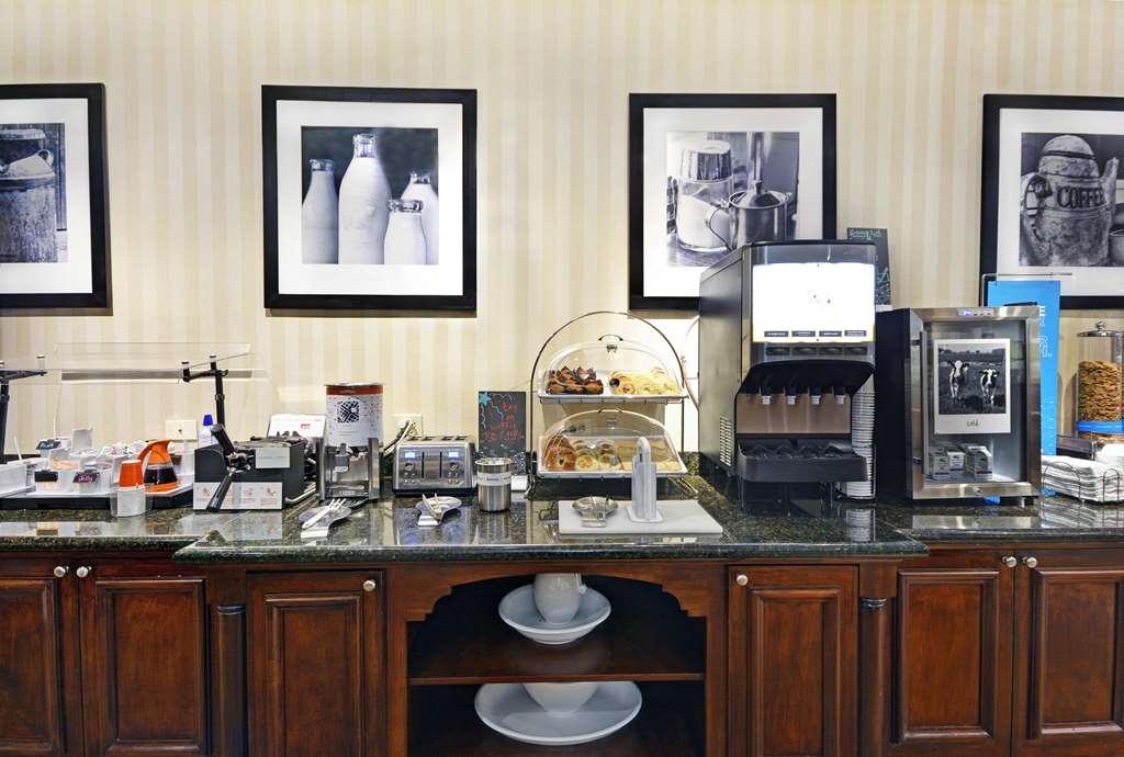 Hampton Inn Athens Restaurant photo