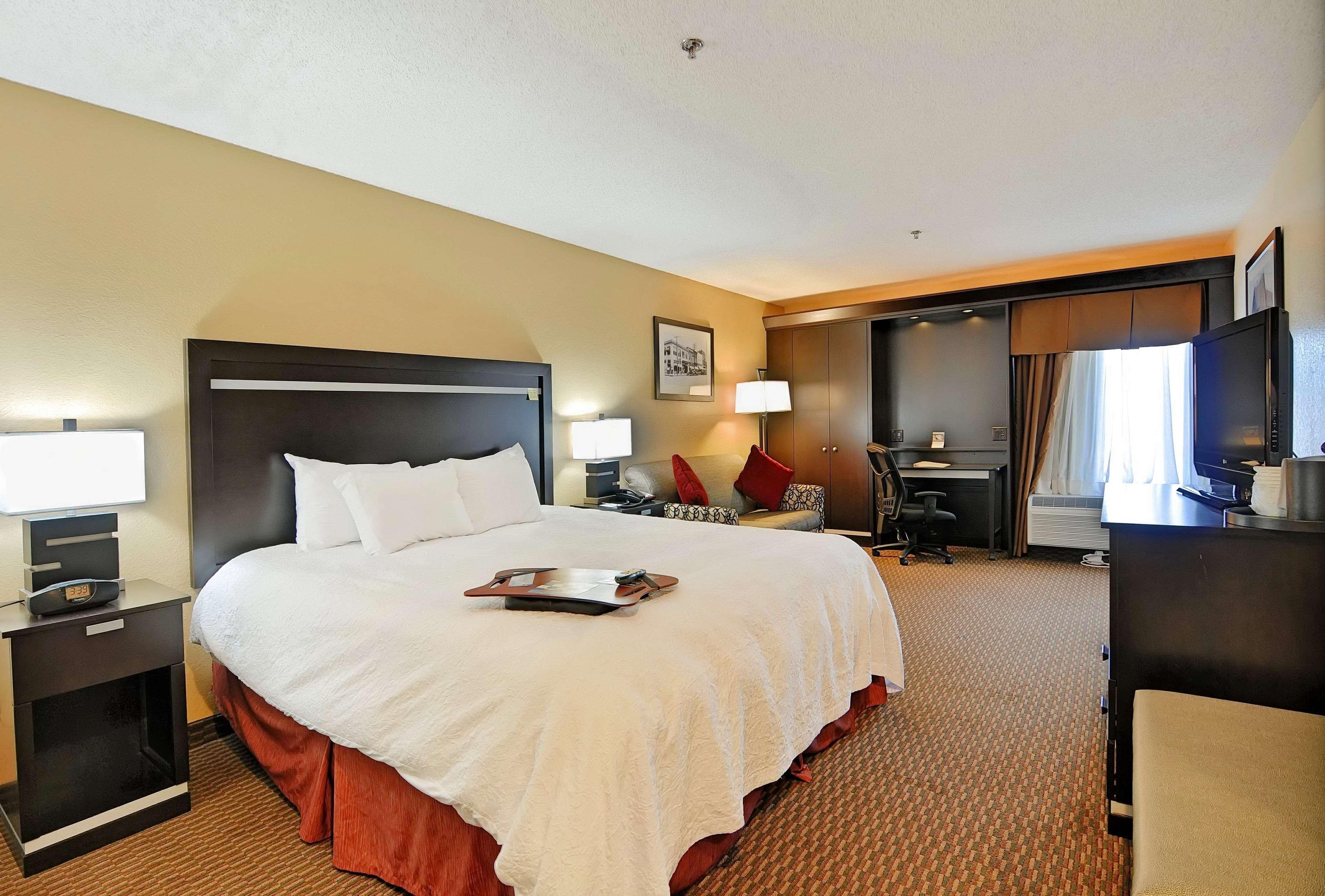 Hampton Inn Athens Exterior photo
