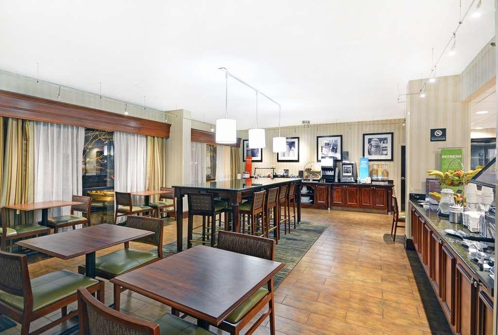 Hampton Inn Athens Restaurant photo
