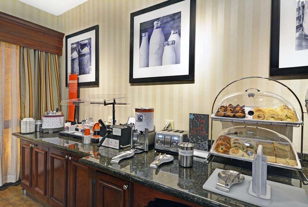Hampton Inn Athens Restaurant photo