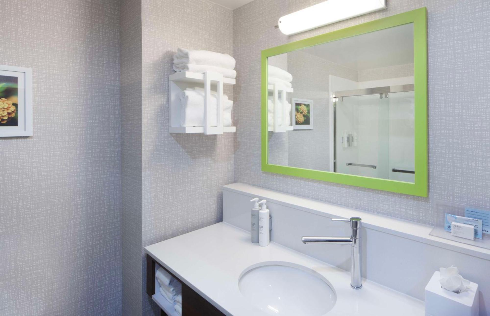 Hampton Inn Athens Exterior photo