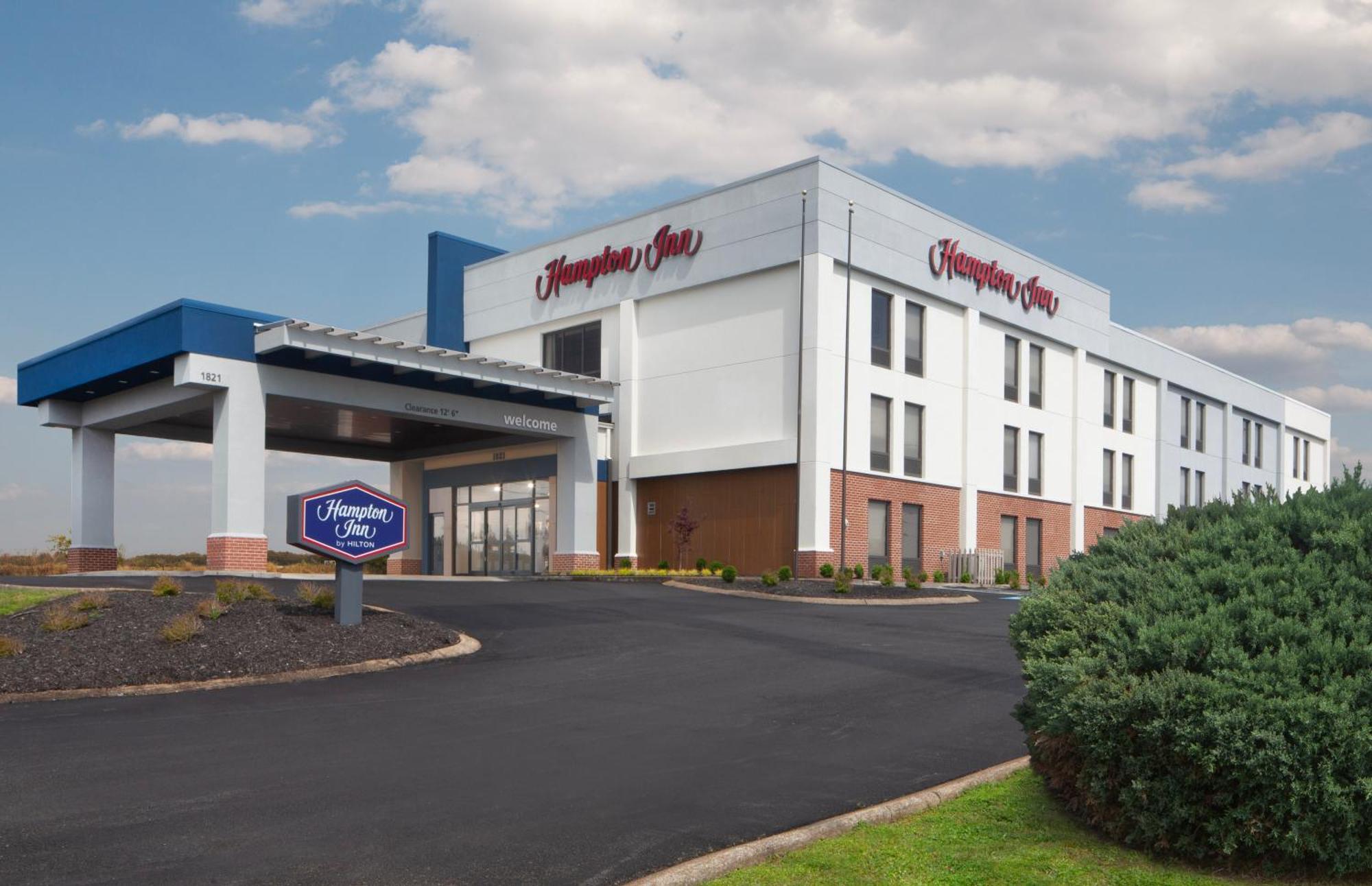 Hampton Inn Athens Exterior photo