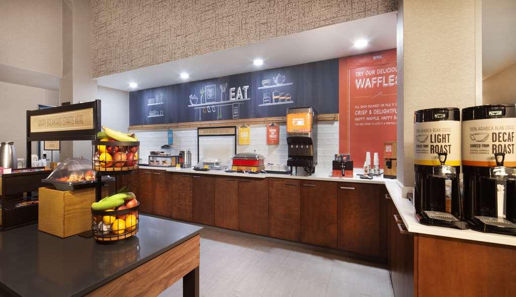 Hampton Inn Athens Restaurant photo